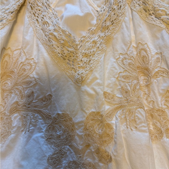 ZARA - Delicate Lace Slip Dress with Gold Floral Embroidery - Picture 3 of 6